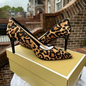 Michael Kors Leopard-Print Pointed Toe Pumps in Tan and Black NWT